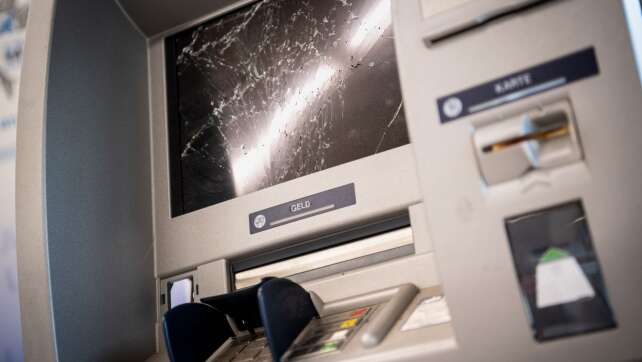 Geldautomat in Erftstadt gesprengt: Schuss auf Polizei