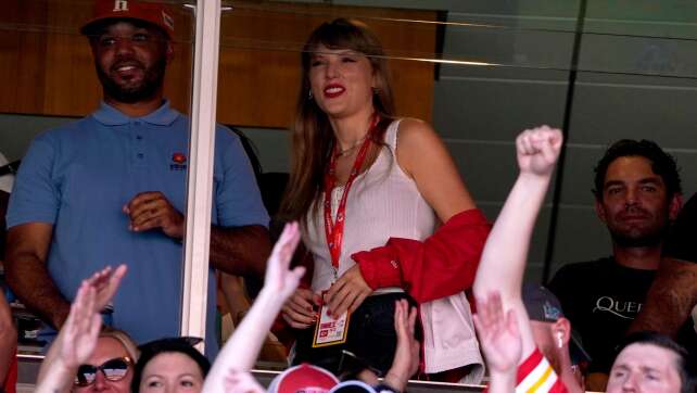 Taylor Swift bei NFL-Spiel - Dating-Gerüchte mit Kelce