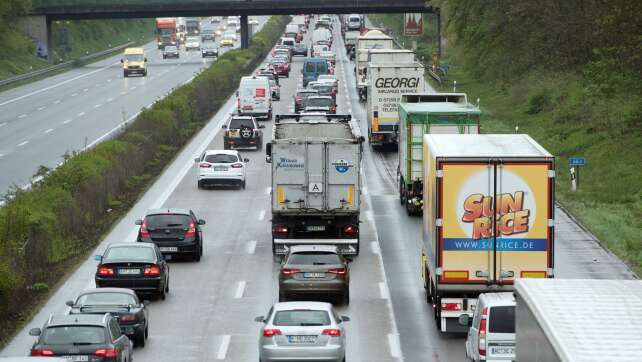 Lkw-Unfall auf der A4: Ein Schwerverletzter