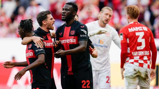 Leverkusen vorerst wieder auf Platz eins - Union im Tief