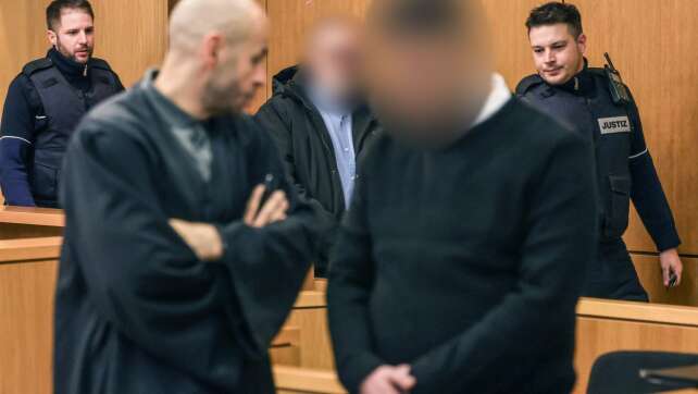 Explosion: Prozess wegen 13-fachen versuchten Mordes beginnt