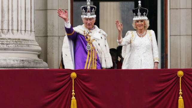 Royals veröffentlichen Fotos ihrer Weihnachtskarten