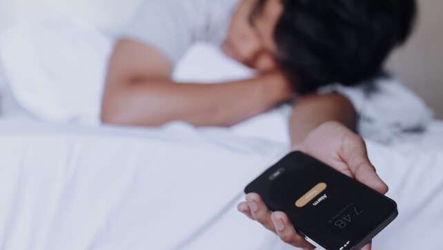Schlafforschung: Das passiert, wenn ihr zu oft am Morgen auf die Schlummertaste drückt