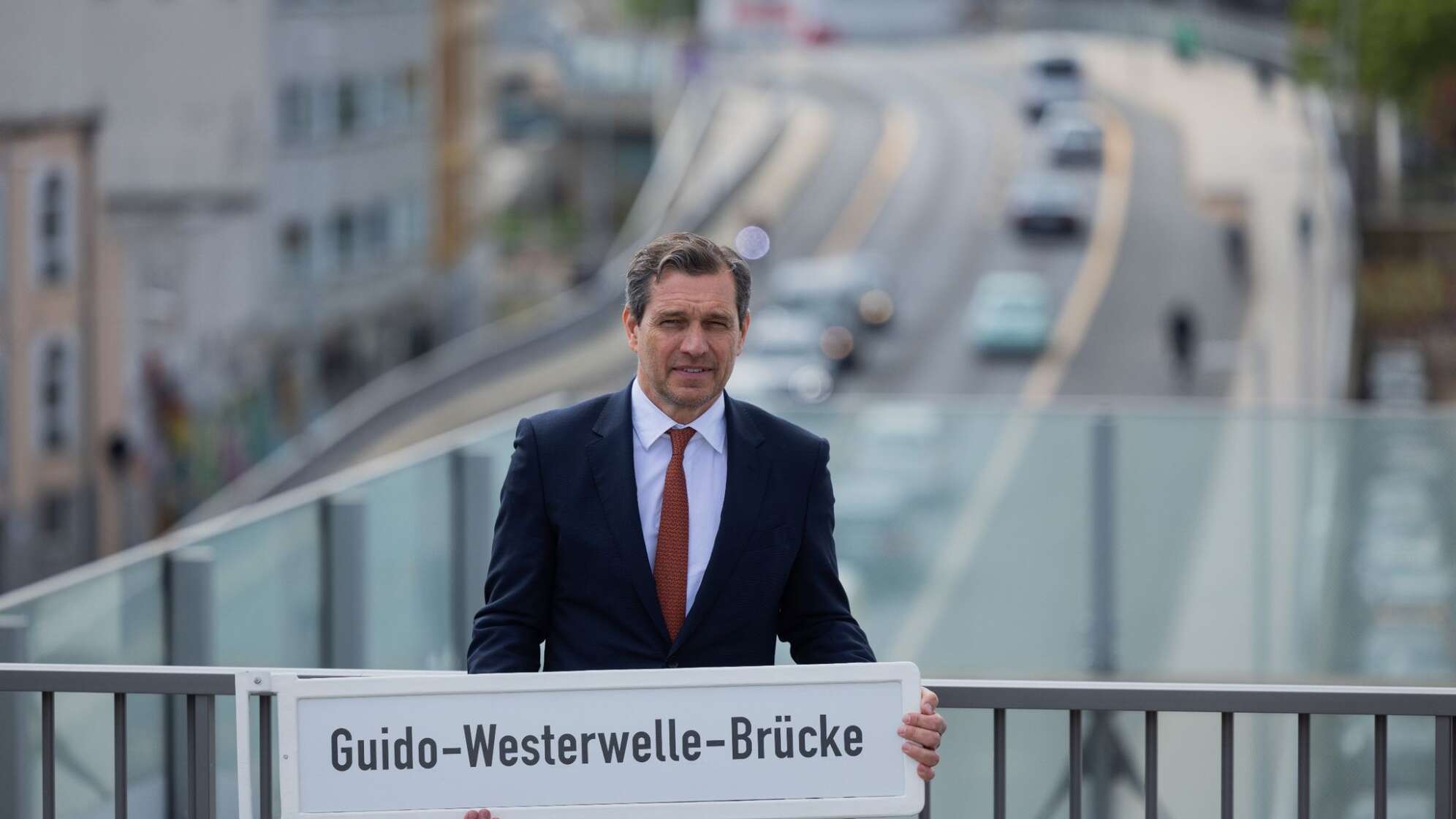 Bonner Victoriabrücke wird zur Guido-Westerwelle-Brücke