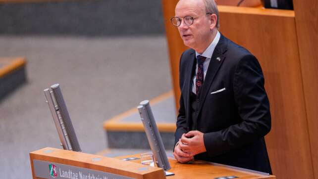 Landtagspräsident stärkt politisch Engagierten den Rücken