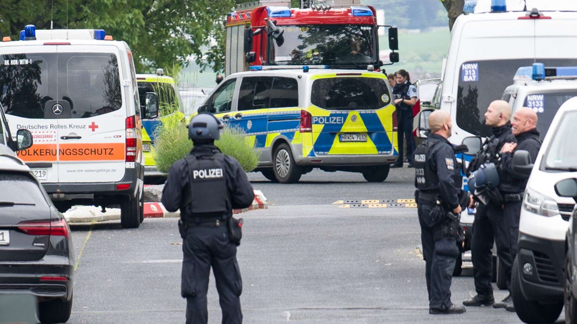 Großeinsatz der Polizei in Schule in Wachtberg