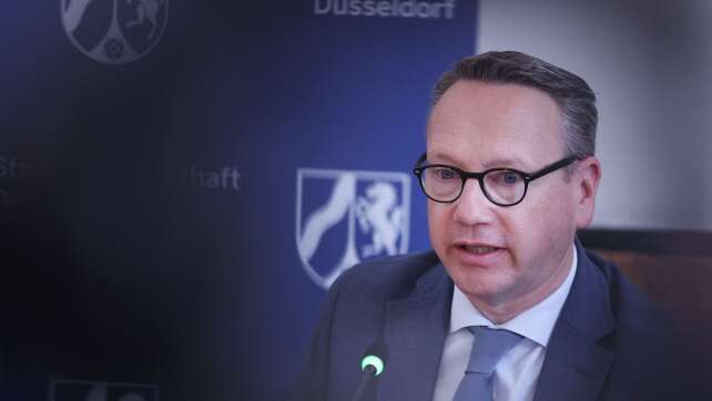 FDP kritisiert Ausbleiben von Antworten zum Cum-Ex-Komplex