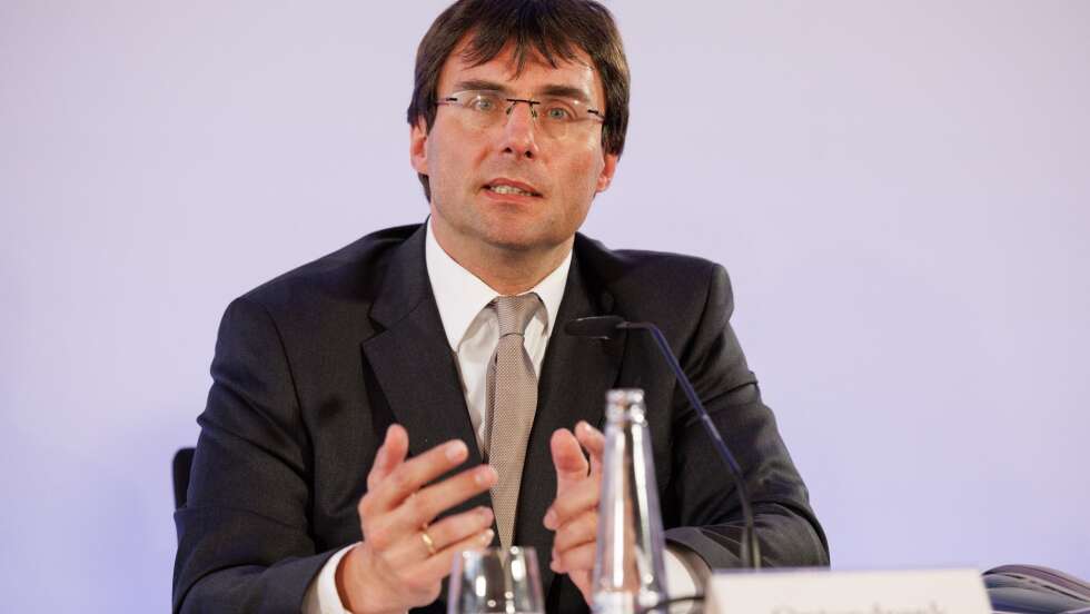 Minister verteidigt neue Schulden - SPD attackiert Wüst
