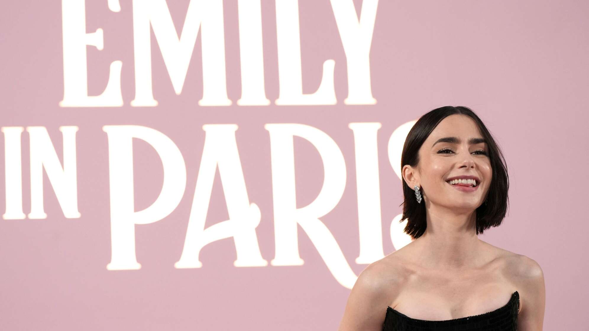 Lily Collins