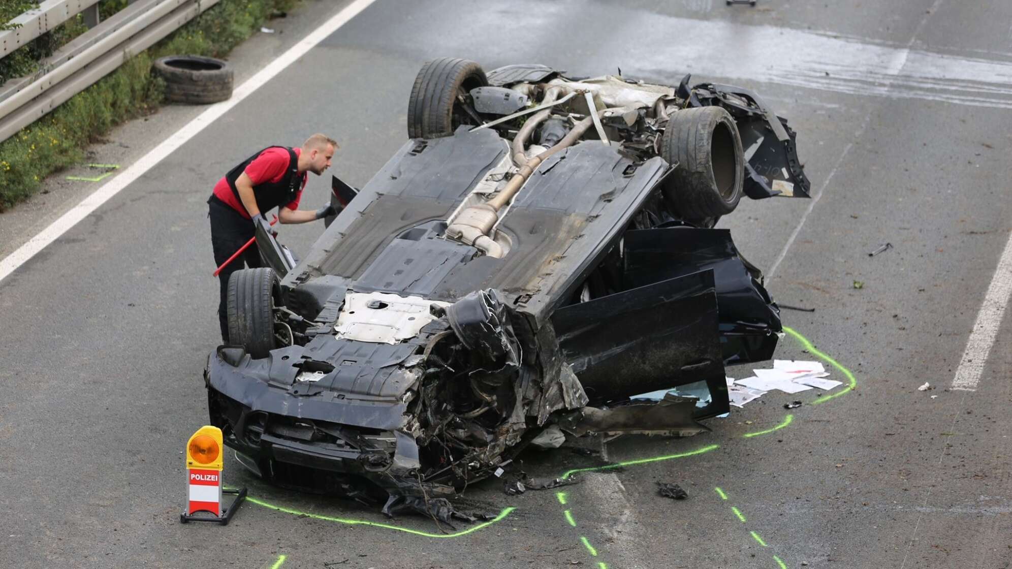 Autobahn A2 nach Unfall bei Herford gesperrt