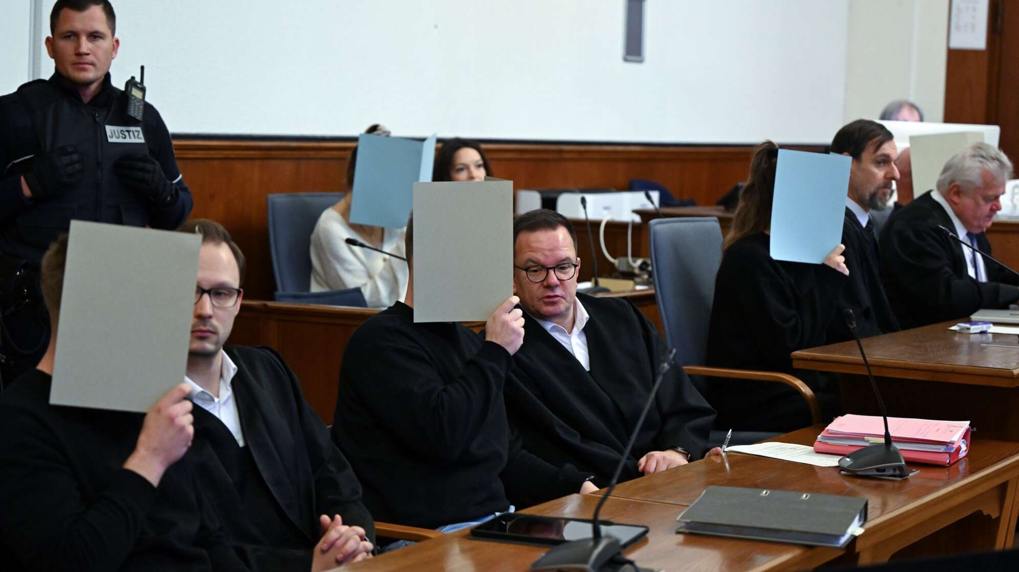 Prozess nach tödlichen Polizeischüssen auf jungen Flüchtling
